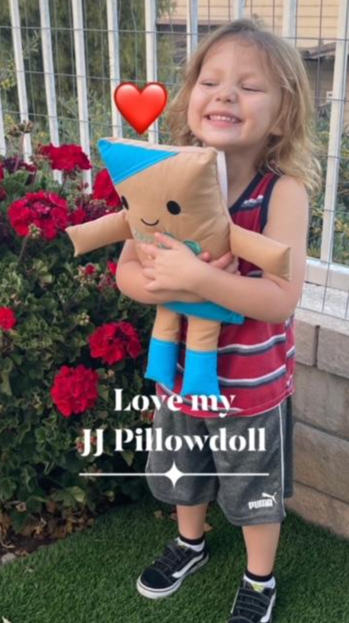 JJ Pillowdoll Jesus Loves Me